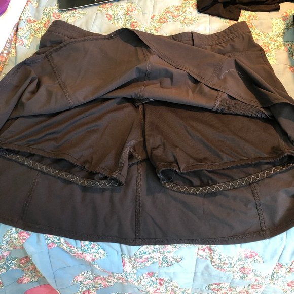 Black Eddie Bauer skort - Picture 2 of 3
